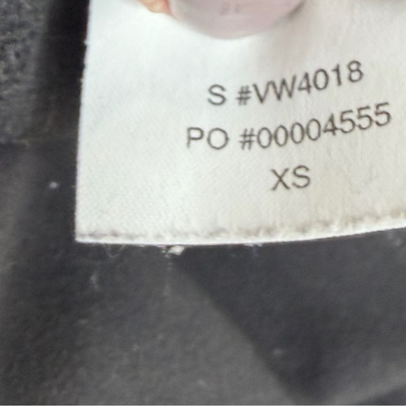 Vuori Leggings Black AllTheFeels Athletic Gym Yoga Stretch VW4018 Womens Size XS - Picture 6 of 7